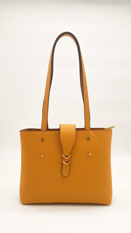 Admiring Tote